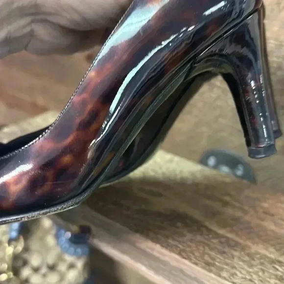 Stuart Weitzman tortoiseshell Marble Heels Open Toe Pumps size 5 wide - Picture 8 of 8